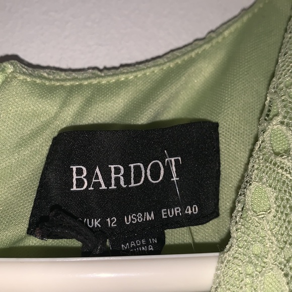 Bardot Bonnie Dress in Pistachio - Picture 11 of 12